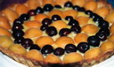 Торт с абрикосами и вишней